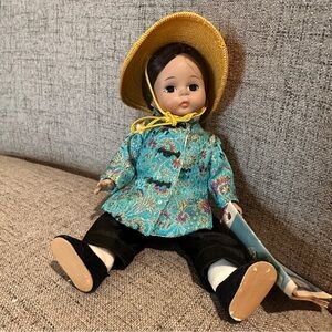 Vintage Madam Alexander Doll China #572 , 8", no box, Great Condition!